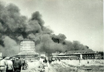 První bombardování 12. května 1944